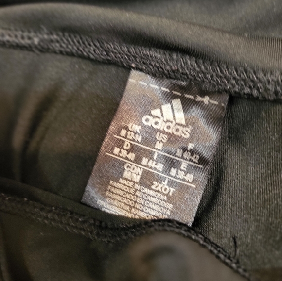 Workout Clothing Lot Size Medium - Picture 5 of 11